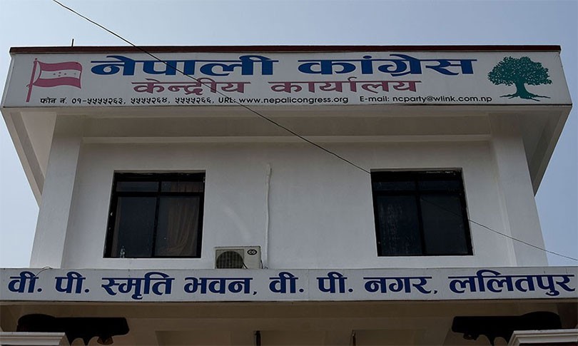 कोरोना  नियन्त्रणमा सरकार असफल :  'आफूलाई सुरक्षित राख्ने तरिका खोज्नुपर्‍‍यो '
