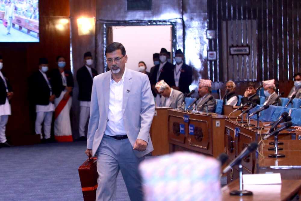 बजेटमा ‘खेताला विज्ञ’  :   "करका दरमा चलखेल , अनधिकृत व्यक्तिकाे प्रवेशमा   छानबिन "