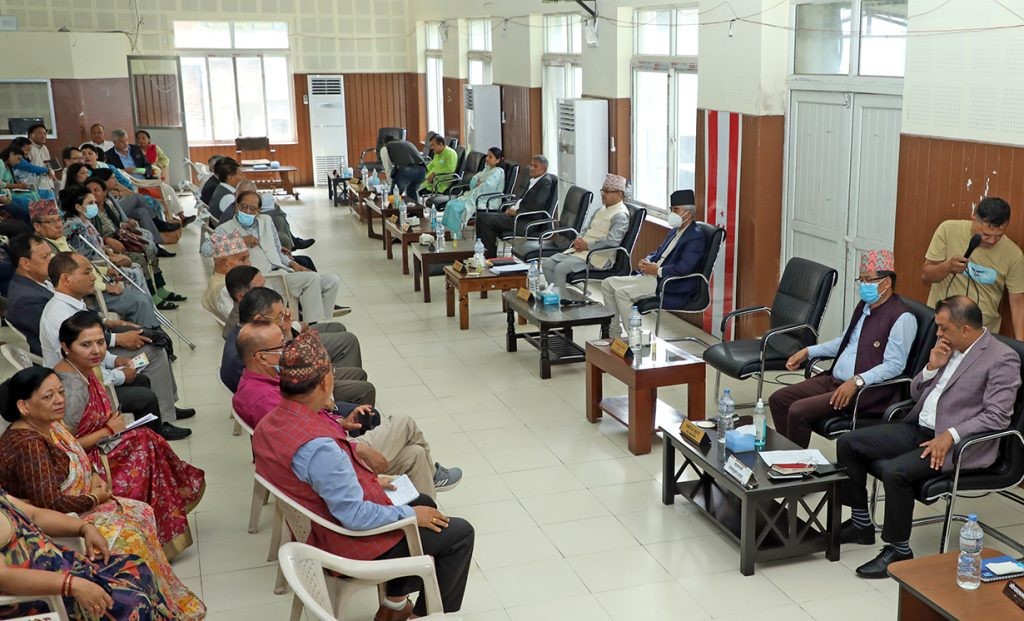 केन्द्रीय कार्यसमितिको आकस्मिक बैठक बस्दै : 'गिरीको निधनमा शोक प्रस्ताव पारित गर्ने'