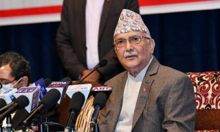 बामपन्थी गठबन्धनको आव्हान :  " ओली प्रधानमन्त्रीको उम्मेदवार तोकियो,  एकल बहुमतको सरकार निर्माण  "