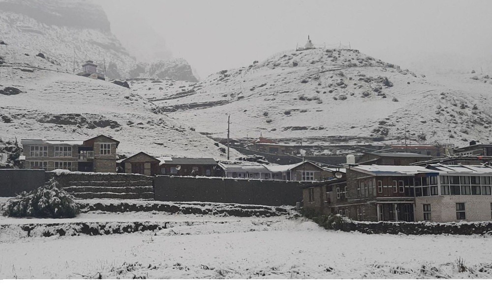 पर्यटकलाई सुरक्षित स्थानमा बस्न आग्रह : "स्थानीय घर बाहिर निस्किन सकेका छैनन्"