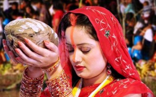 छठ - जल र सूर्यको पूजा आराधना गरिने पर्व : 'मनोकाङ्क्षा पूरा हुने विश्वासमा कठोर व्रत' 