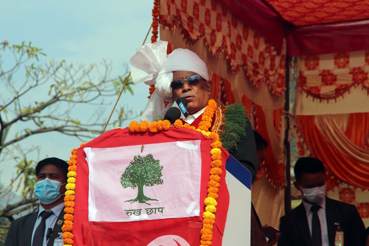 अध्यक्ष दाहालले भने  :  “चुनाव आएपछि ओली राष्ट्रवादको कुरा गर्दै गोहीका आँसु चुहाउँछन्”