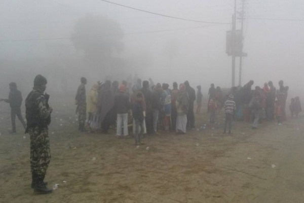 तराईमा चिसो बढ्यो : " हुस्सु र शीतलहरसँगै जनजीवन कष्टकर बन्दै "