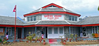 गण्डकी प्रदेश :  " को बन्ला मुख्यमन्त्री ? "