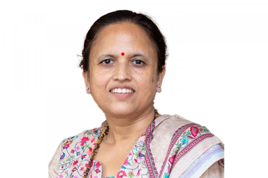 सञ्चारमन्त्री शर्माले भनिन् : " अनलाइनलाई नियमित अभिमुखीकरण गरौँ "  