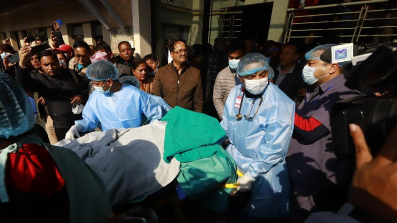 उपचार  दयनीय   अवस्थामा    :    " पैसा भए पनि  सेवा पाउन  कठिन, स्थानान्तरणकै  सिफारिस "