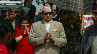 पूर्वराजा ज्ञानेन्द्रले राखे सहकार्यको प्रस्ताव   :  'सङ्केत के ?,  विभिन्न कोणबाट टिप्पणी '
