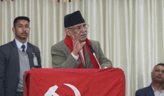 प्रधानमन्त्री प्रचण्डले  विश्वासको मत   लिनुपर्ने    :  " राष्ट्रपति चुनावपछि लिँदै "