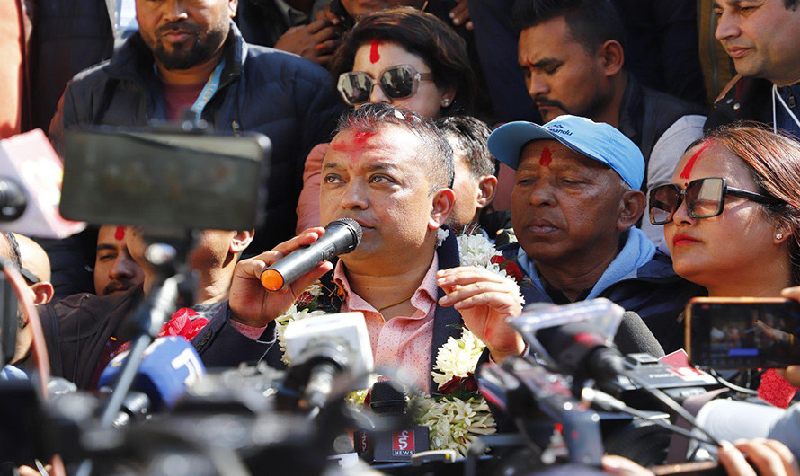 " अर्थतन्त्र बचाउन संरचनागत सुधार आवश्यक, तत्काल कदम चालौँ "