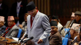 माओवादी चाहना   : " अर्थ र गृहमध्ये एक आफैँ लिने, आलो पालोमा पहिले को  ? "