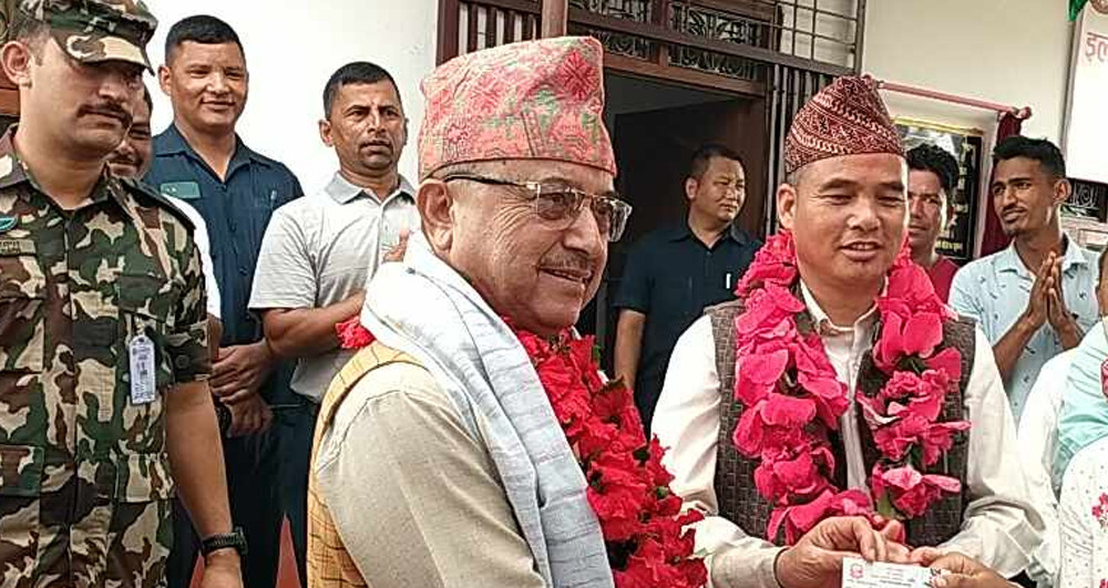  "  विकास निर्माणमा दलबीच सहकार्य आवश्यक "  :  उपप्रधानमन्त्री खड्का