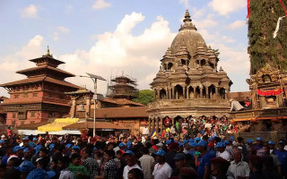 पाटनलगायतका कृष्ण मन्दिरमा भक्तजनको घुइँचो   : " पूजा आराधना  गरि मनाइँदै "