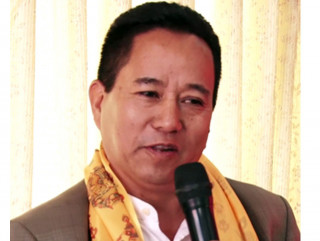 सांसद तामाङले भने  :  " देश बनाउन दलगत सोचभन्दा माथि उठ्नैपर्छ "  