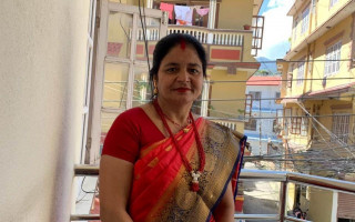 सांसद सापकोटा भन्नुहुन्छ  : "  शक्तिशाली नेताले भनेको मात्रै यहाँ लागू हुँदोरहेछ  "
