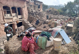 ३४ हजार घरपरिवार त्रिपालमुनि  :  " चिसोले दुई भूकम्पपीडितको मृत्यु "