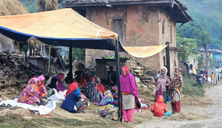 पीडित चिसोमा काप्दै  :  "  क्षतिको विवरण अझै सङ्कलन भएन "