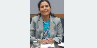 सांसद  कार्की भन्नुहुन्छ : " समयसीमा, मुख्य विषय र प्रक्रियामा नयाँ अनुभव लिँदैछौँ "