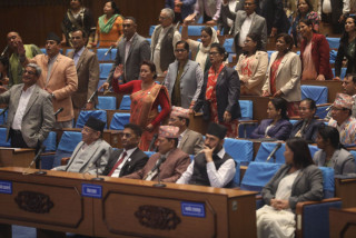 ' नाम किटान नगरौँ'  :  सत्ता पक्ष,  'मागबाट पछि नहट्ने': कांग्रेस