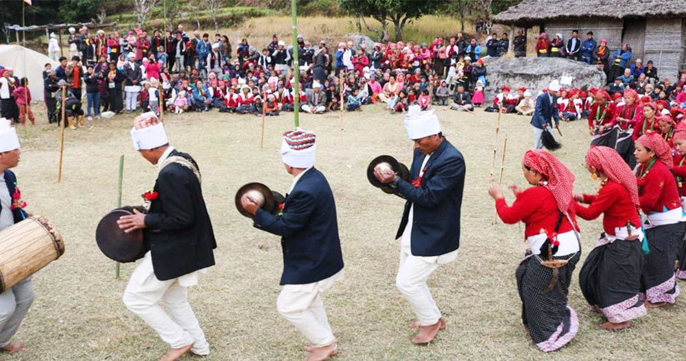 प्रकृति पूजक किरात समुदाय  :  " धुमधामका साथ उँभौली मनाउँदै "