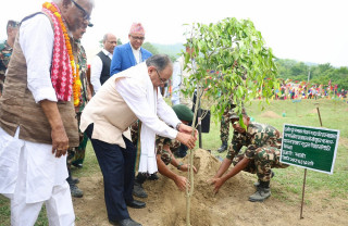 प्रधानमन्त्री दाहालले भने :  'चुरे संरक्षण तीनै तहका सरकारको सहकार्यबाट '