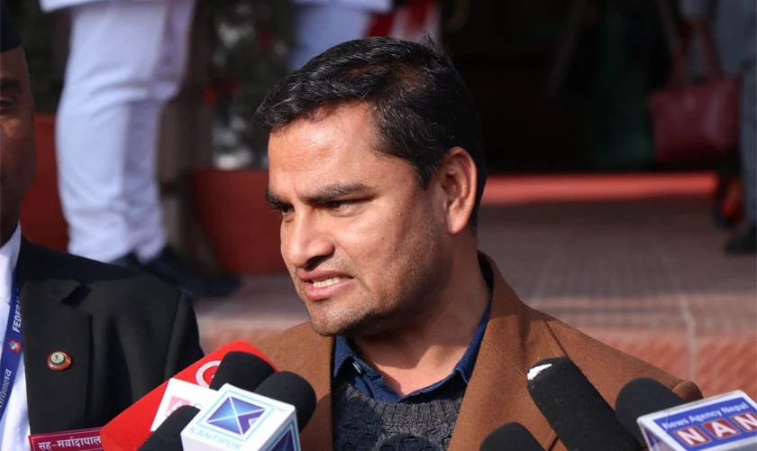 सांसद पौडेलले भने : "  देश र जनताका निम्ति देखिने काम गर्नुस् "