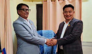 कांग्रेस - एमाले सहमति  :   "  कांग्रेसलाई मुख्यमन्त्रीसहित ७, एमालेलाई ६ मन्त्रालय "