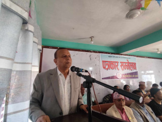 महासचिव पोखरेलले भने  : " ढुक्क हुनुस्, अब पाँच वर्ष स्थिर सरकार दिन्छाैँ "