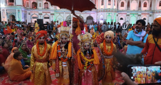जनकपुरमा विवाह  पञ्चमी महोत्सव सुरु   :   आज पहिलो दिन  -  " नगरदर्शन "