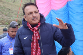  प्रवक्ता डा.महतले भने  :  '  कांग्रेस सँधैँ विधि र नीतिमा चल्ने दल  हाे ' 