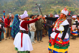 भल्कोटमा अझै जीवित छ सयौँ वर्ष पुरानो - " पुतली नाच "