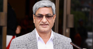 गृहमन्त्री लेखकले भने : ' संविधान संशोधनको छलफल प्रारम्भ '