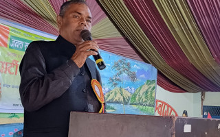 " कांग्रेस - कम्युनिष्ट देश अगाडि बढाउन असफल भए "