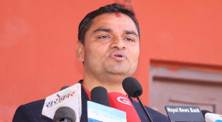 ' स्वास्थ्य  बिमा कोष बलियो बनाउन आवश्यक छ' : मन्त्री पौडेल