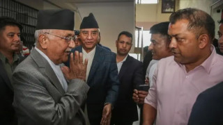 कांग्रेस - एमालेको ' भिन्न' मत : विदेश नीति - 'अनुकूल कि प्रतिकूल ? '