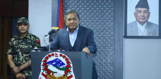 गणतन्त्र विरोधी गतिविधि कुनै पनि अवस्थामा स्वीकार्य छैनः मन्त्री गुरुङ
