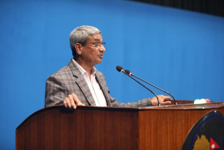 'अनियमितता प्रमाणित भए राजनीतिबाटै राजीनामा दिन्छु ' : गृहमन्त्री लेखक