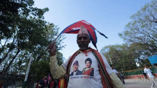 नेपालमा  राजा फर्काउने विषय   :   " कुन  रूपमा  हेर्दैछन्  ? "