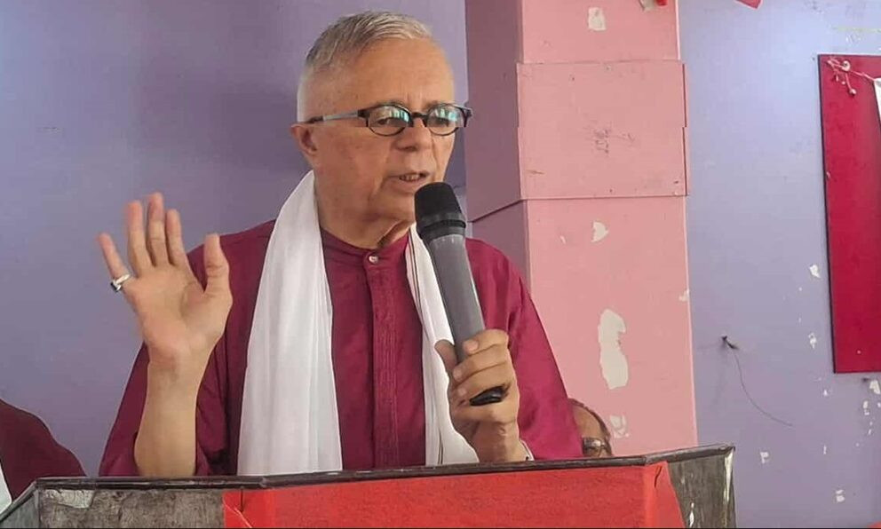 नेपाली  कांग्रेस  :   युवालाई आबद्ध गराए - " लोकतन्त्र बलियो हुन्छ "