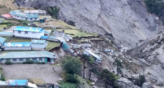 सोलुखुम्बुको थामेमा फेरि बाढी  : '५ घर बगायो, विद्युत् र सञ्चार अवरुद्ध '
