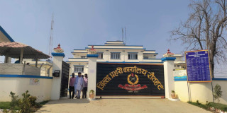 रौतहटबाट भागेका कैदीबन्दी : 'सम्पर्कमा नआए थप पाँच वर्ष कैद'