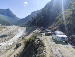 शनिवारदेखि दैनिक ७ घण्टा बन्द :  'सडक कटिङ र पहिरो पन्छाईने '