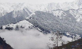 पहाडी र हिमाली भेगमा वर्षा र हिमपातको सम्भावना : ' तराईमा हावाहुरी '