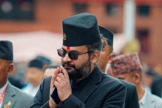 'कारबाही' सिफारिस गर्दै आयोग :  " प्रधानमन्त्री बालेन 'जोखिम' मा ? "