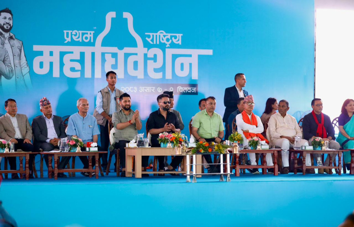 ' लोकल होइन, एक्सप्रेस गाडी' हो : ' गन्तव्यमा पुगे पछिमात्रै ब्रेक लाग्छ '