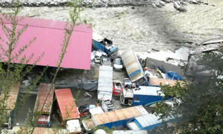 ४१ पुल क्षतिग्रस्त  : चीनसँगको व्यापारिक 'लाइफ लाइन' अवरुद्ध