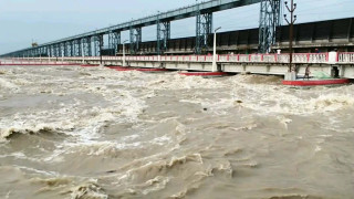 सप्तकोशीमा पानीको बहाव बढ्यो : ' जलसतह खतराको तह पार '