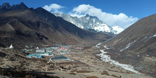 हिमनदी तथा हिमताल  :  ' सोलुखुम्बु महत्त्वपूर्ण हिमाली जिल्ला '